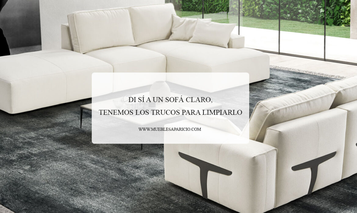 sofa claro