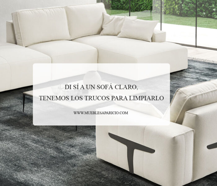 sofa claro